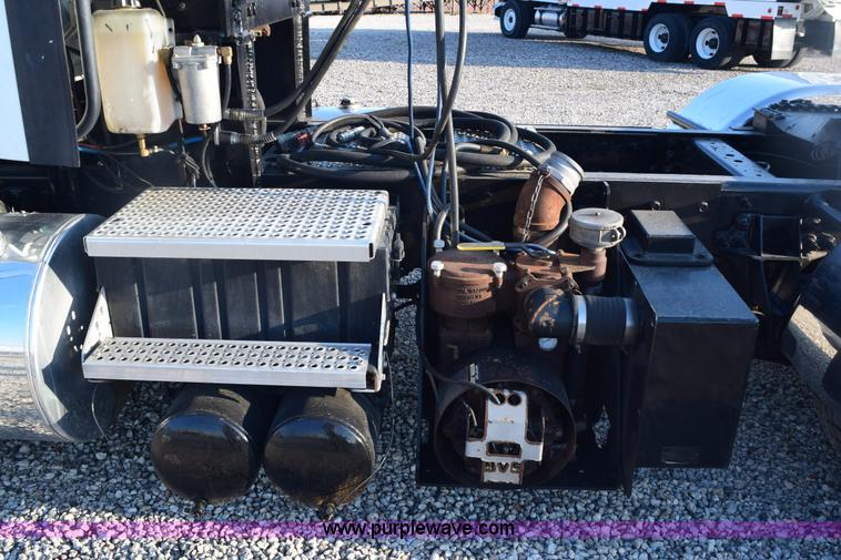 image for item E6153 2012 International ProStar winch truck