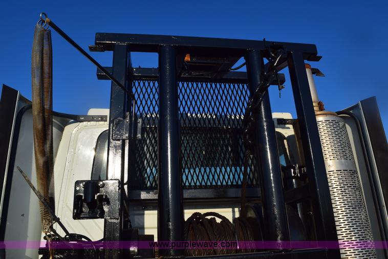 image for item E6153 2012 International ProStar winch truck