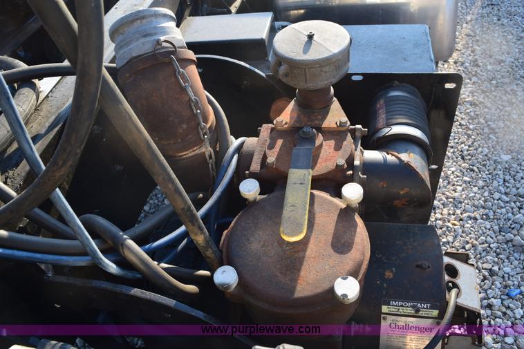 image for item E6153 2012 International ProStar winch truck