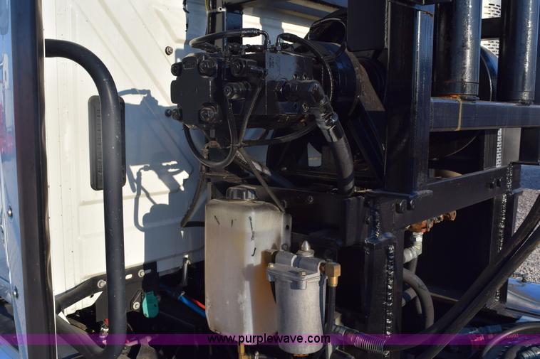 image for item E6153 2012 International ProStar winch truck