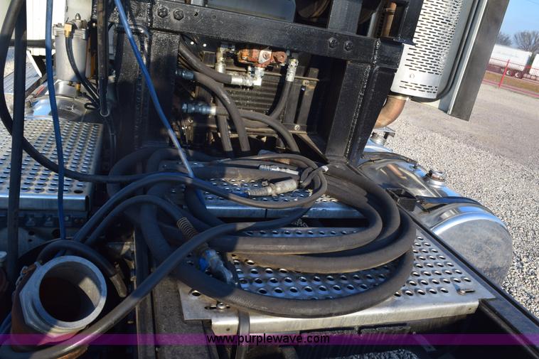 image for item E6153 2012 International ProStar winch truck