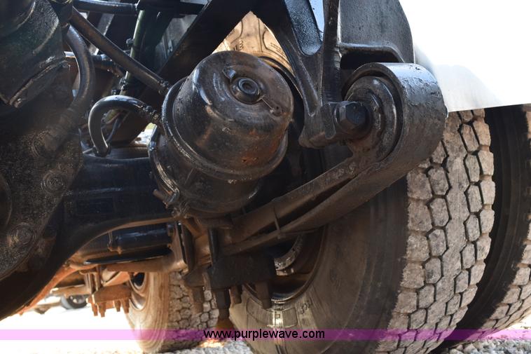 image for item E6153 2012 International ProStar winch truck