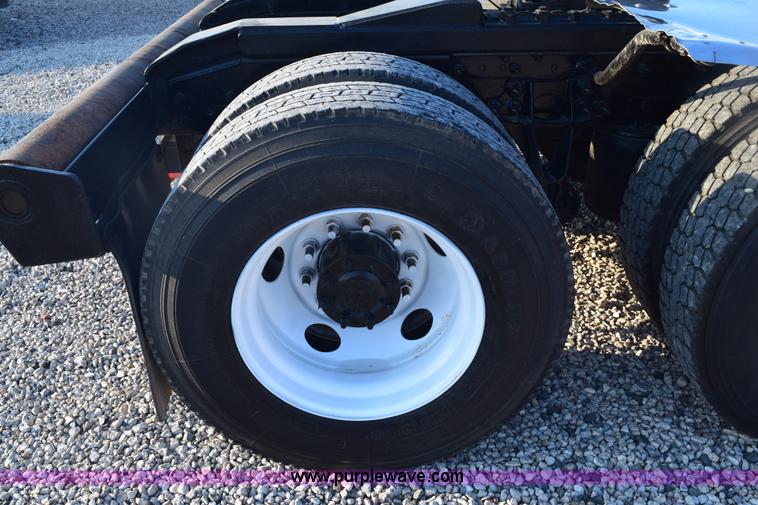 image for item E6153 2012 International ProStar winch truck