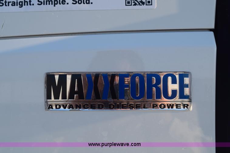 image for item E6153 2012 International ProStar winch truck