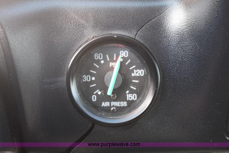 image for item E6155 2000 Ford F750 vacuum truck