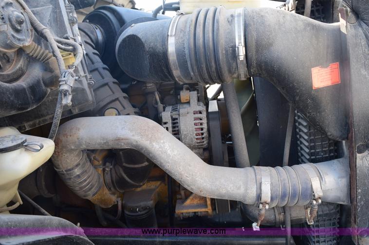 image for item E6155 2000 Ford F750 vacuum truck