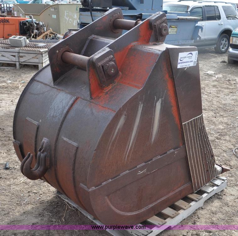 image for item F2192 Excavator bucket