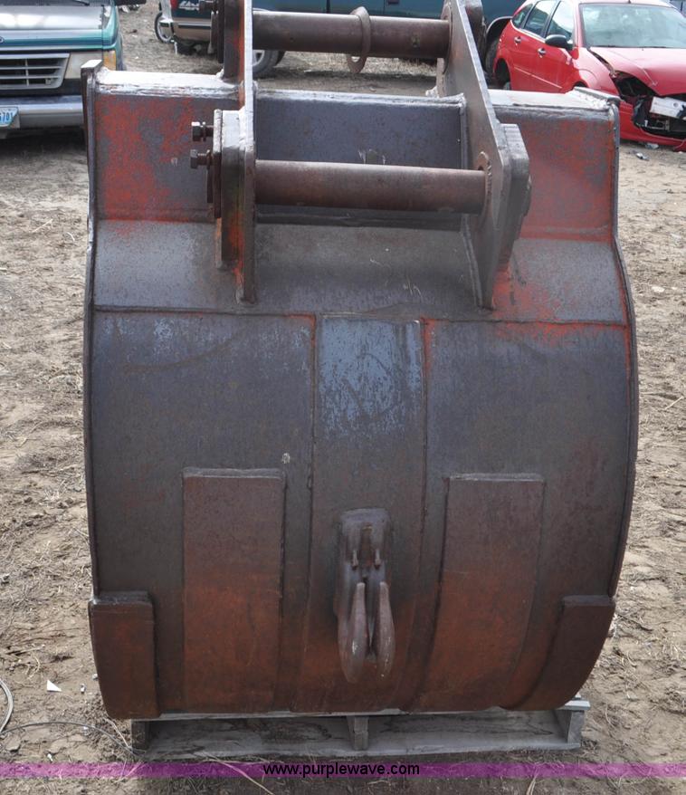 image for item F2192 Excavator bucket