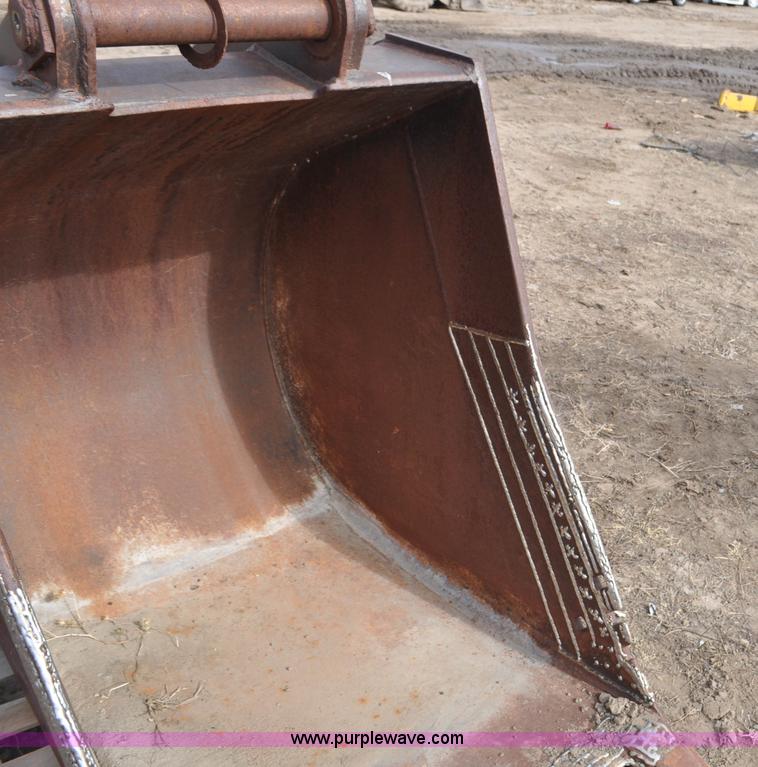 image for item F2192 Excavator bucket