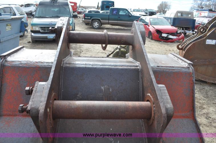 image for item F2192 Excavator bucket