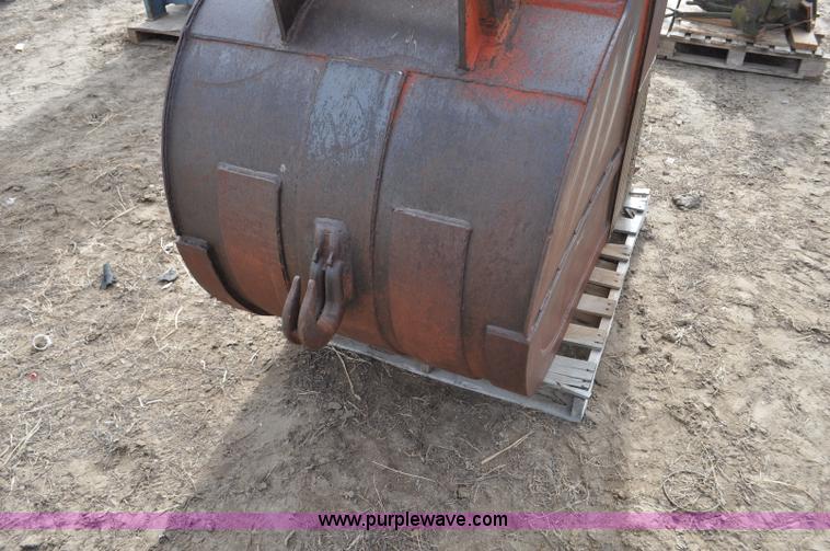 image for item F2192 Excavator bucket