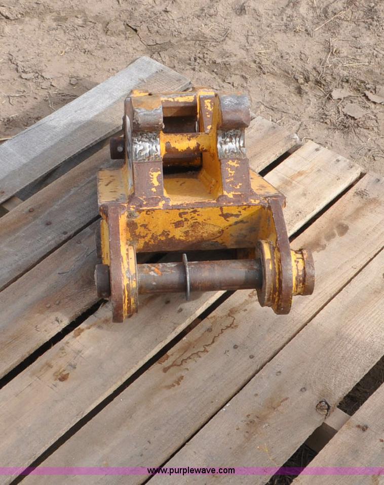 image for item F2193 CF backhoe manual quick attach