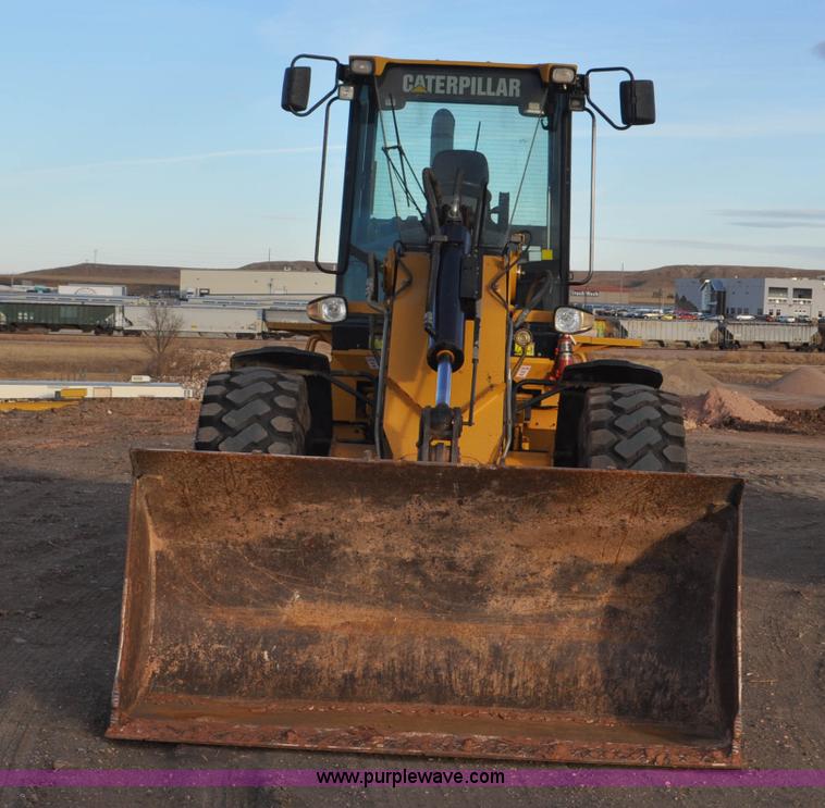 image for item F2198 2005 Caterpillar 930G wheel loader