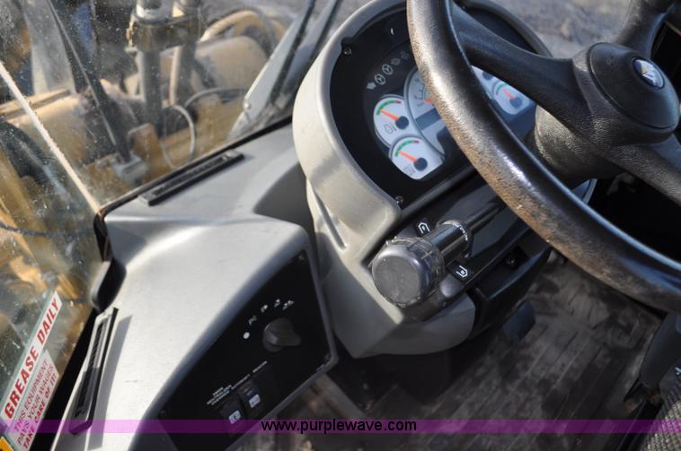 image for item F2198 2005 Caterpillar 930G wheel loader