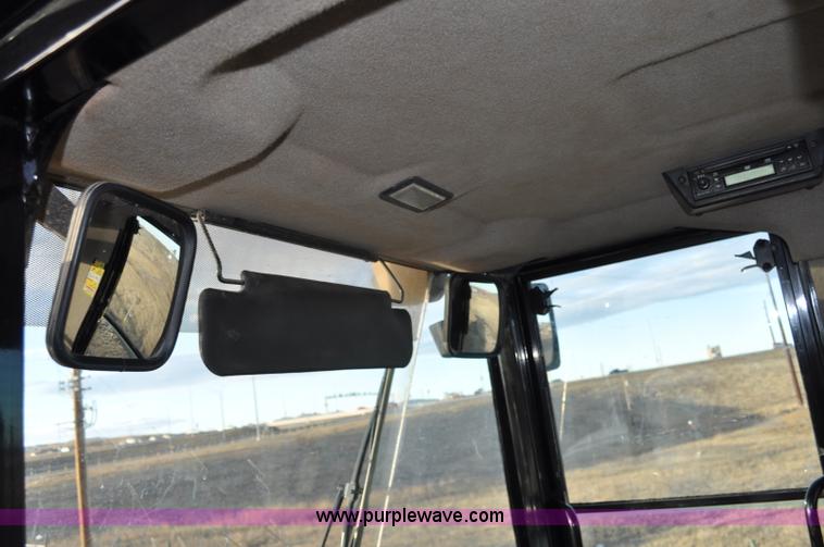 image for item F2198 2005 Caterpillar 930G wheel loader