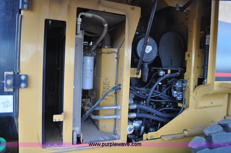 image for item F2198 2005 Caterpillar 930G wheel loader