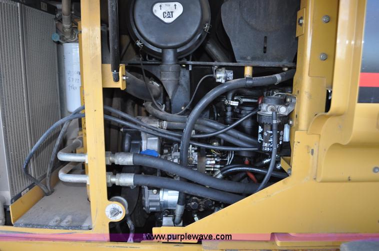 image for item F2198 2005 Caterpillar 930G wheel loader