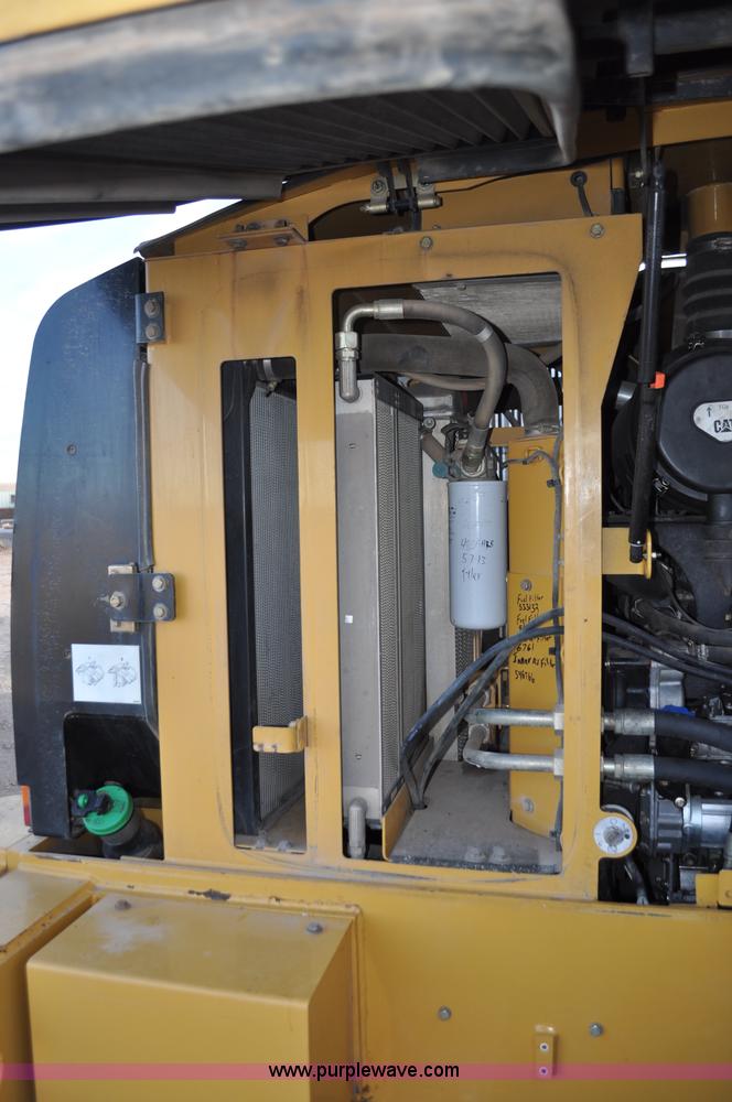 image for item F2198 2005 Caterpillar 930G wheel loader