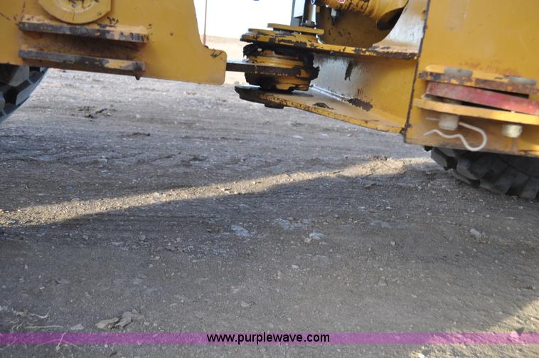 image for item F2198 2005 Caterpillar 930G wheel loader