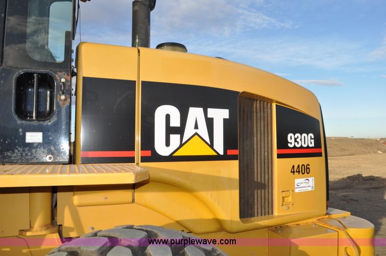 image for item F2198 2005 Caterpillar 930G wheel loader