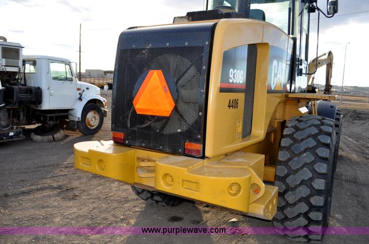 image for item F2198 2005 Caterpillar 930G wheel loader