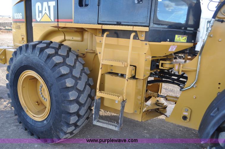 image for item F2198 2005 Caterpillar 930G wheel loader