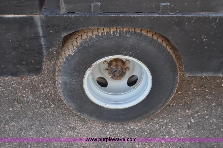 image for item F2200 1977 Ford F350 utility truck