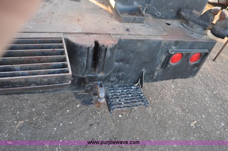 image for item F2200 1977 Ford F350 utility truck