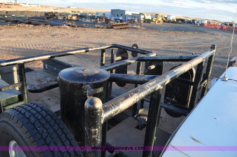 image for item F2200 1977 Ford F350 utility truck