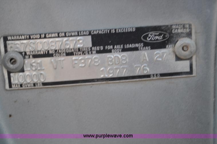 image for item F2200 1977 Ford F350 utility truck