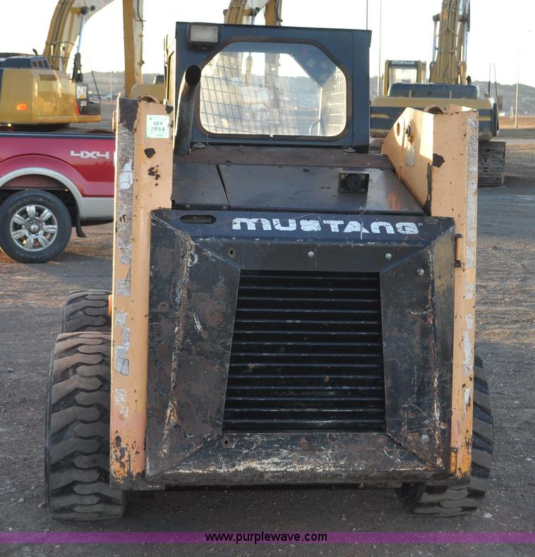 image for item F2201 1997 Mustang 2070 skid steer