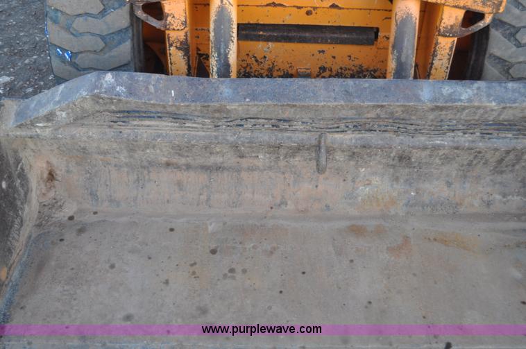 image for item F2201 1997 Mustang 2070 skid steer