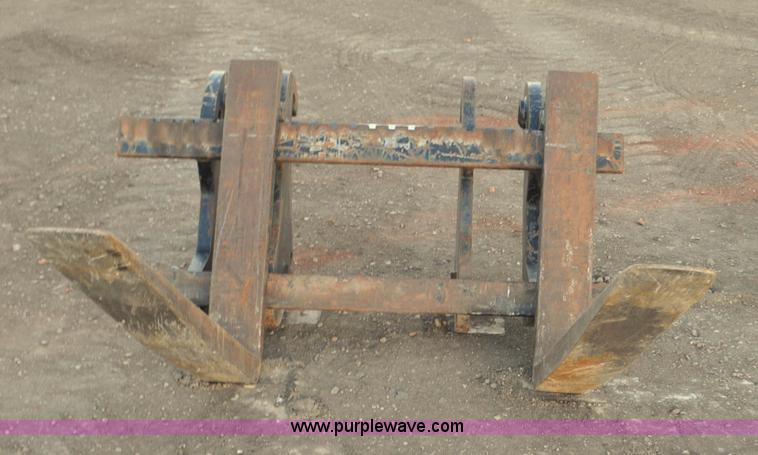 image for item F2203 Volvo 80109 forks