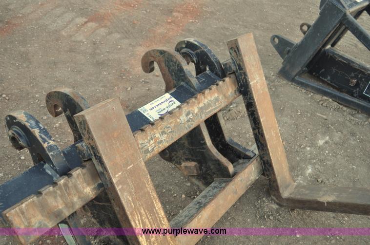 image for item F2203 Volvo 80109 forks