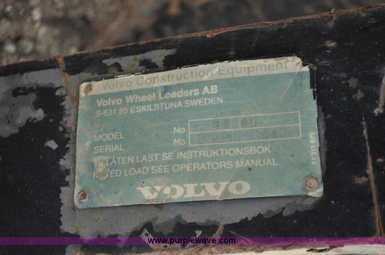 image for item F2203 Volvo 80109 forks