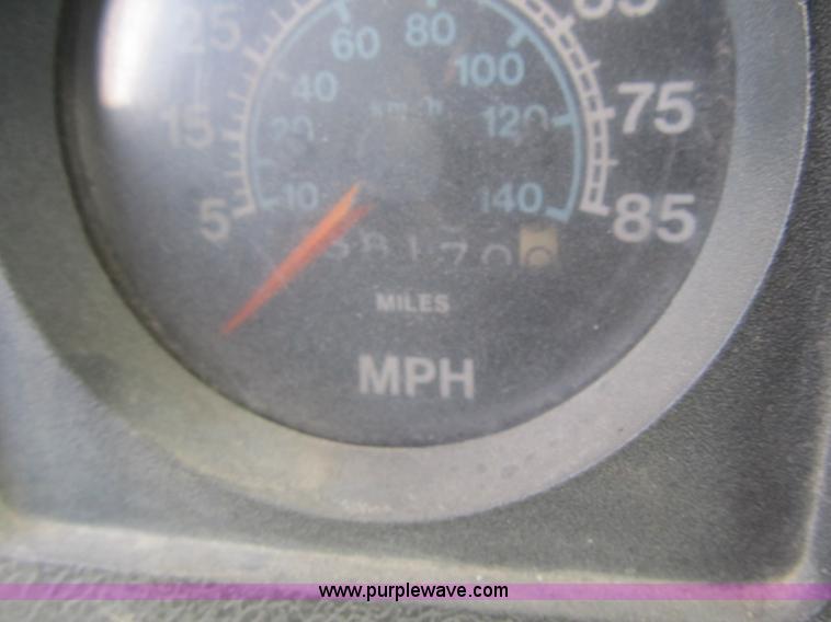 image for item F8961 1984 International 1724 flatbed truck