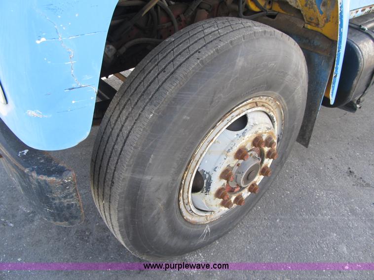 image for item F8962 1979 International 1954 flatbed truck