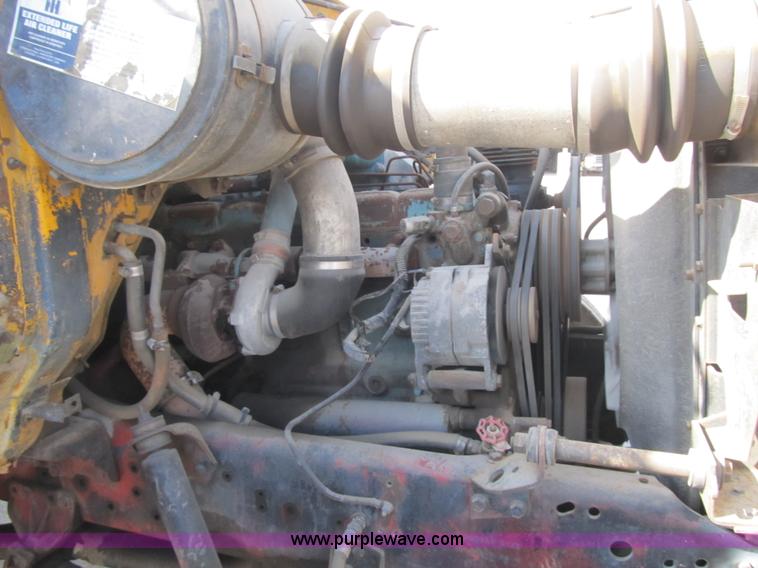 image for item F8962 1979 International 1954 flatbed truck