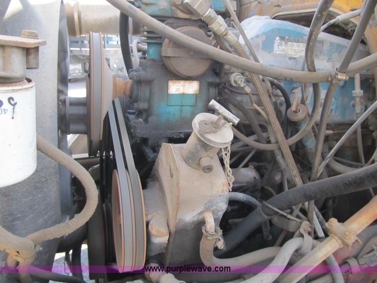 image for item F8962 1979 International 1954 flatbed truck