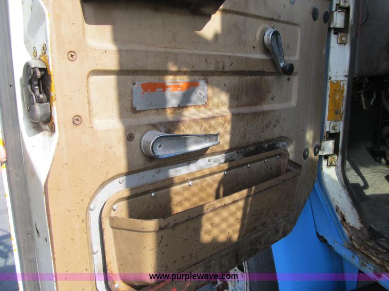 image for item F8962 1979 International 1954 flatbed truck