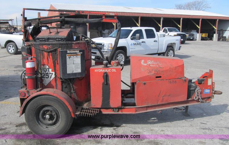 image for item F8963 2005 Crafco Super Shot SS125 melter applicator