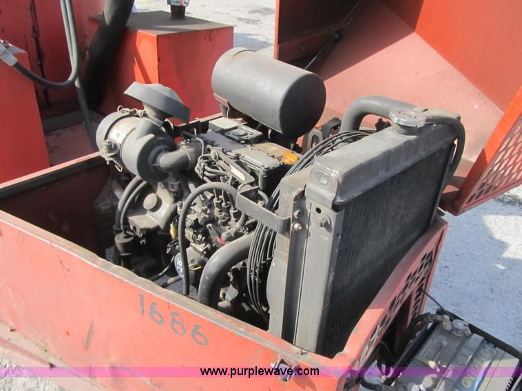 image for item F8963 2005 Crafco Super Shot SS125 melter applicator