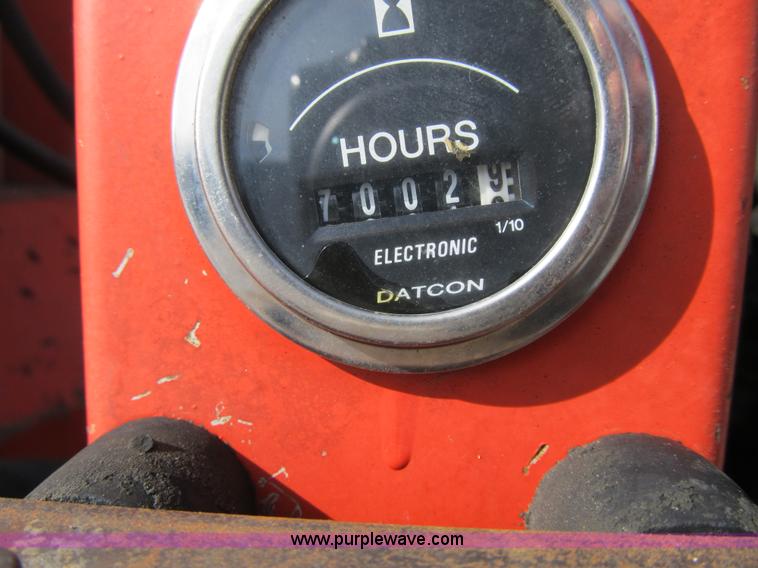 image for item F8964 1999 Crafco Super Shot SS125 melter applicator