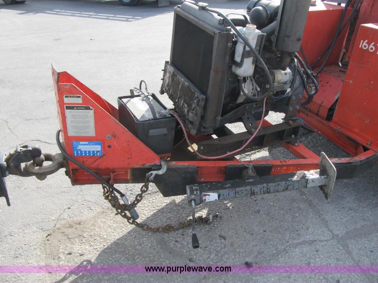 image for item F8964 1999 Crafco Super Shot SS125 melter applicator