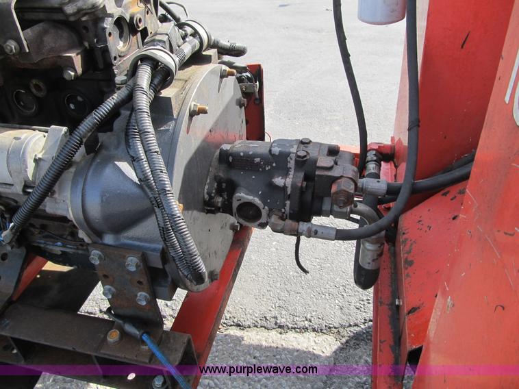 image for item F8964 1999 Crafco Super Shot SS125 melter applicator