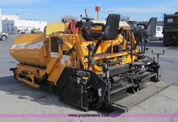 image for item F8965 2006 LeeBoy L-8515-T paver
