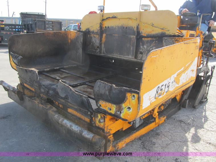 image for item F8965 2006 LeeBoy L-8515-T paver