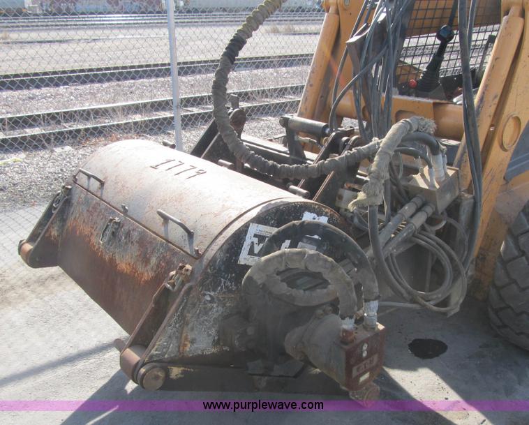 image for item F8967 2004 Coneqtec Universal AP1000 cold planer