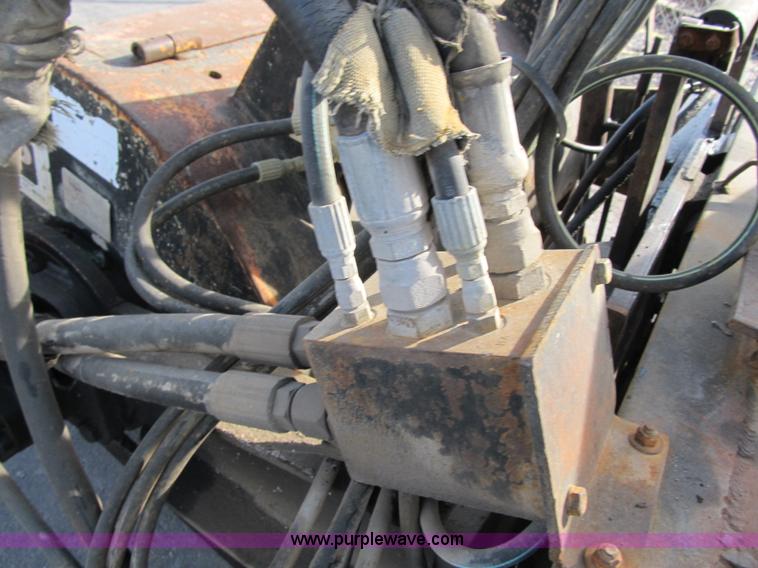 image for item F8967 2004 Coneqtec Universal AP1000 cold planer