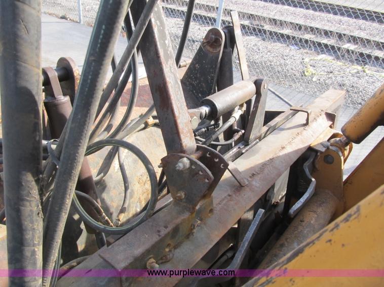 image for item F8967 2004 Coneqtec Universal AP1000 cold planer